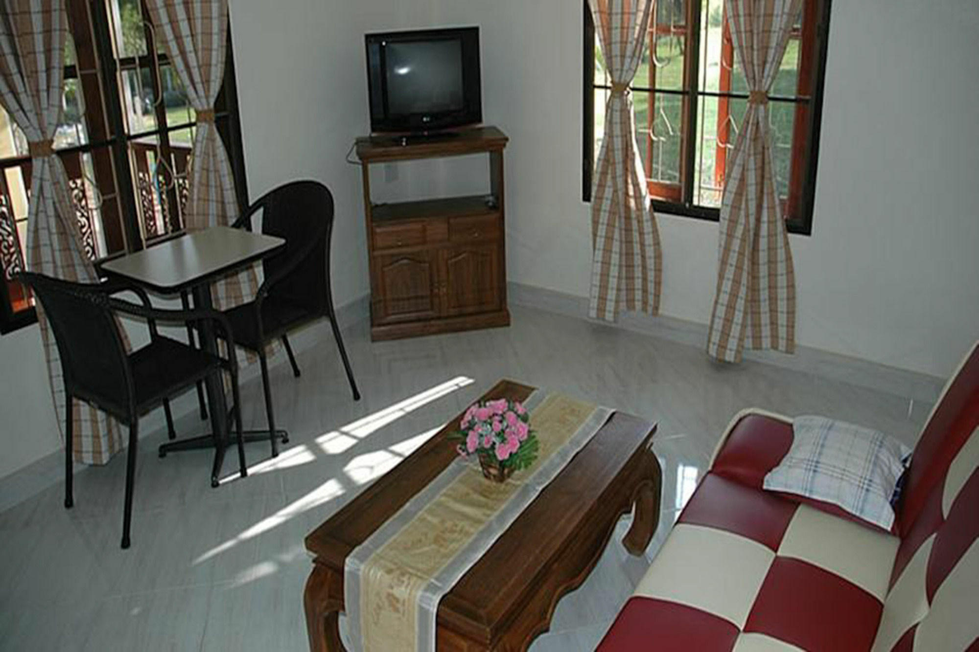 Apple Bungalows Bang Saphan Eksteriør bilde